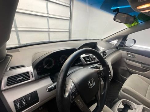 Used 2016 Honda Odyssey SE image 14