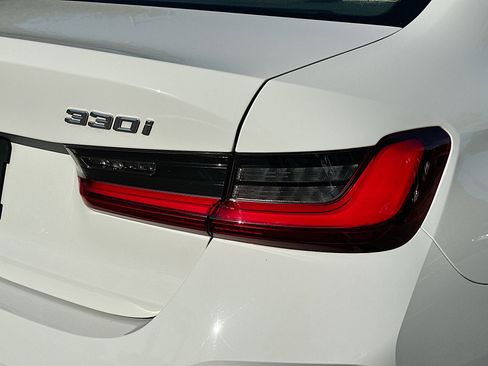 Used 2023 BMW 330i Sedan image 29