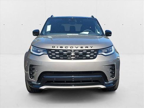New 2025 Land Rover Discovery Dynamic SE AWD/4WD image 2