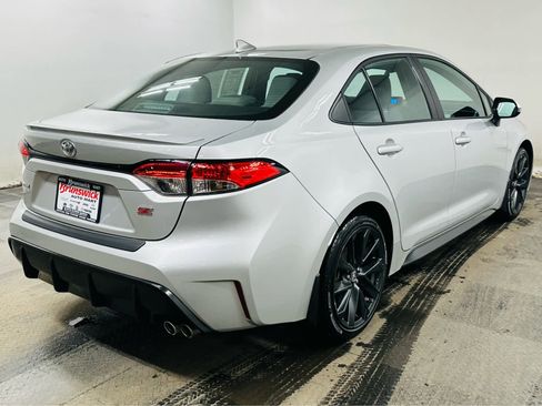 Used 2023 Toyota Corolla SE image 4