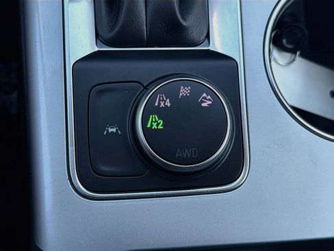 Used 2025 Chevrolet Blazer LT AWD/4WD image 25