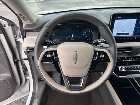 Used 2023 Lincoln Corsair AWD w/ Equipment Group 101A image 13