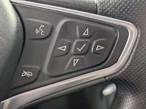 Used 2023 Chevrolet Malibu LT image 17