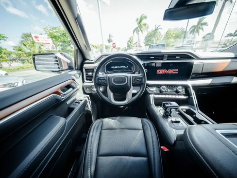 Used 2022 GMC Sierra 1500 Denali image 18