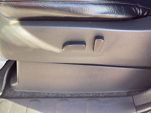 Used 2023 Nissan Frontier PRO-4X w/ Pro Convenience Package image 7