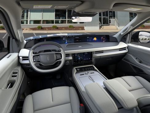 New 2026 Lincoln Navigator Reserve AWD/4WD image 9