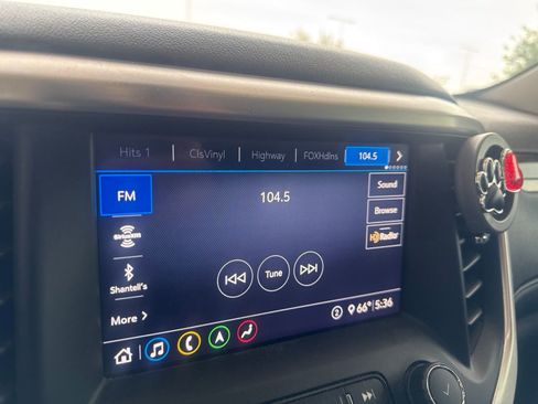 Used 2020 GMC Acadia SLT FWD image 8
