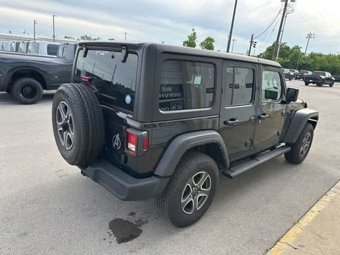 Used 2022 Jeep Wrangler Unlimited Sport AWD/4WD image 18