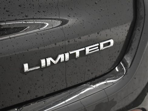 Certified 2019 Jeep Compass Limited image 10