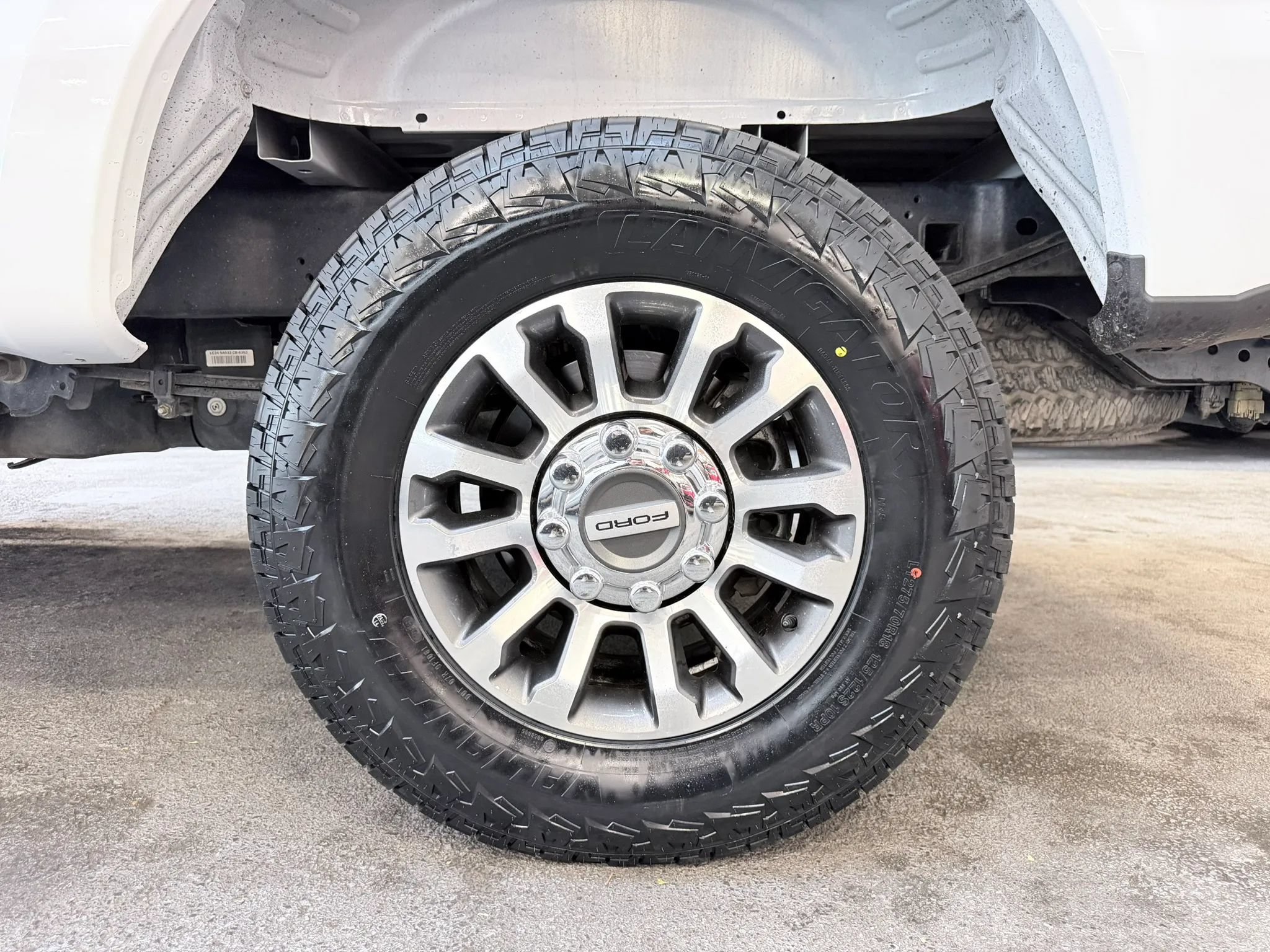 Used 2023 Ford F250 Lariat w/ Lariat Ultimate Package AWD/4WD image 12