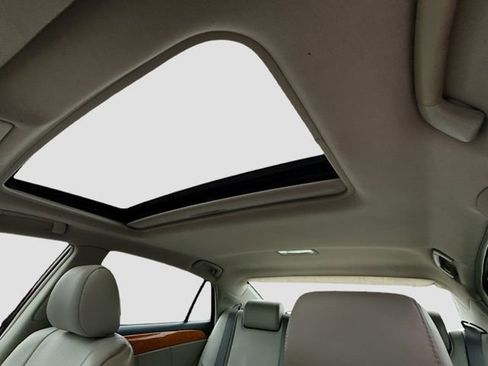 Used 2005 Toyota Avalon Limited image 22