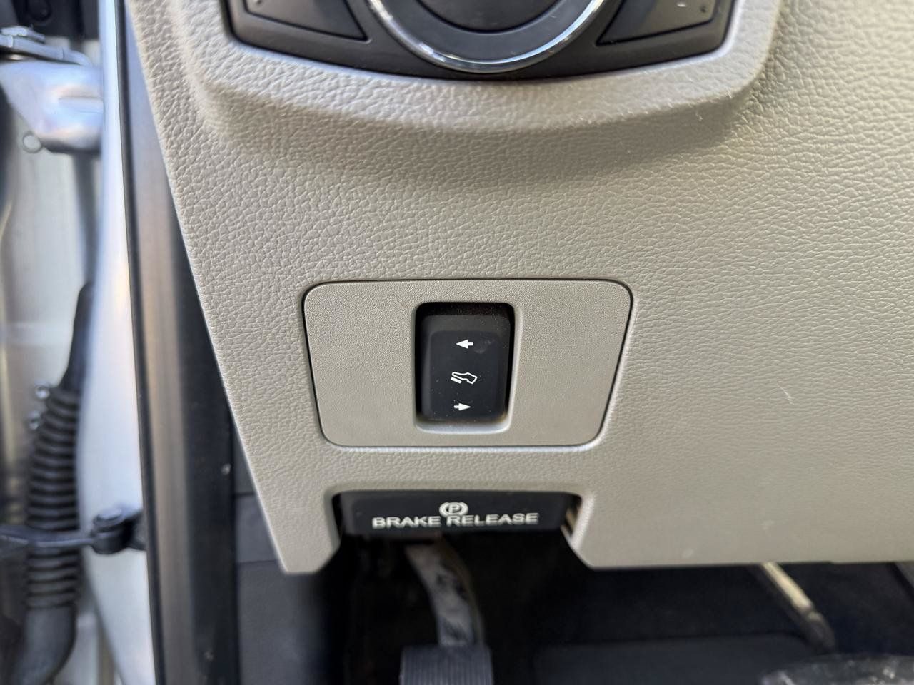 Used 2017 Ford F250 XLT w/ XLT Premium Package AWD/4WD image 24