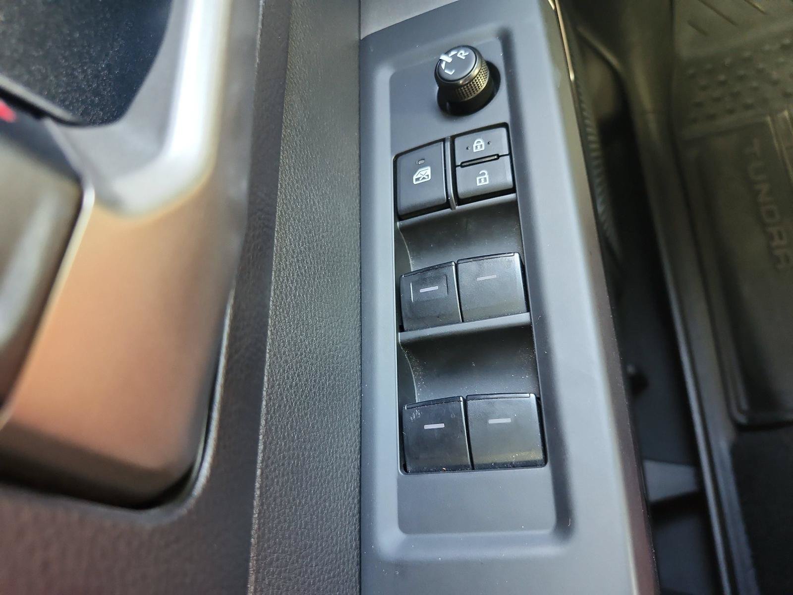 Used 2025 Toyota Tundra SR5 AWD/4WD image 22