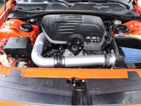 Used 2019 Dodge Challenger SXT image 27