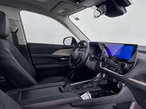 New 2026 Toyota Grand Highlander Limited image 31