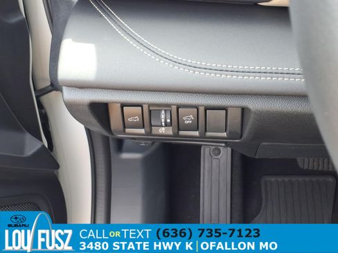 Used 2025 Subaru Outback Limited AWD/4WD image 20