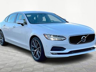 Used 2018 Volvo S90 T5 Momentum w/ Convenience Package