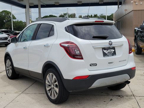 Used 2020 Buick Encore Preferred FWD image 3