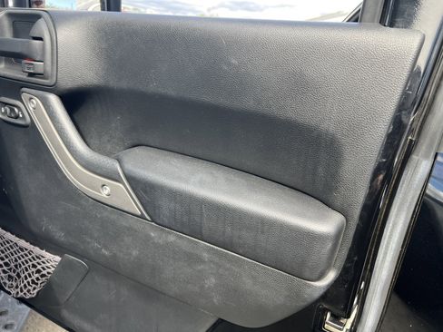 Used 2017 Jeep Wrangler Unlimited Sport w/ Quick Order Package 24S image 24