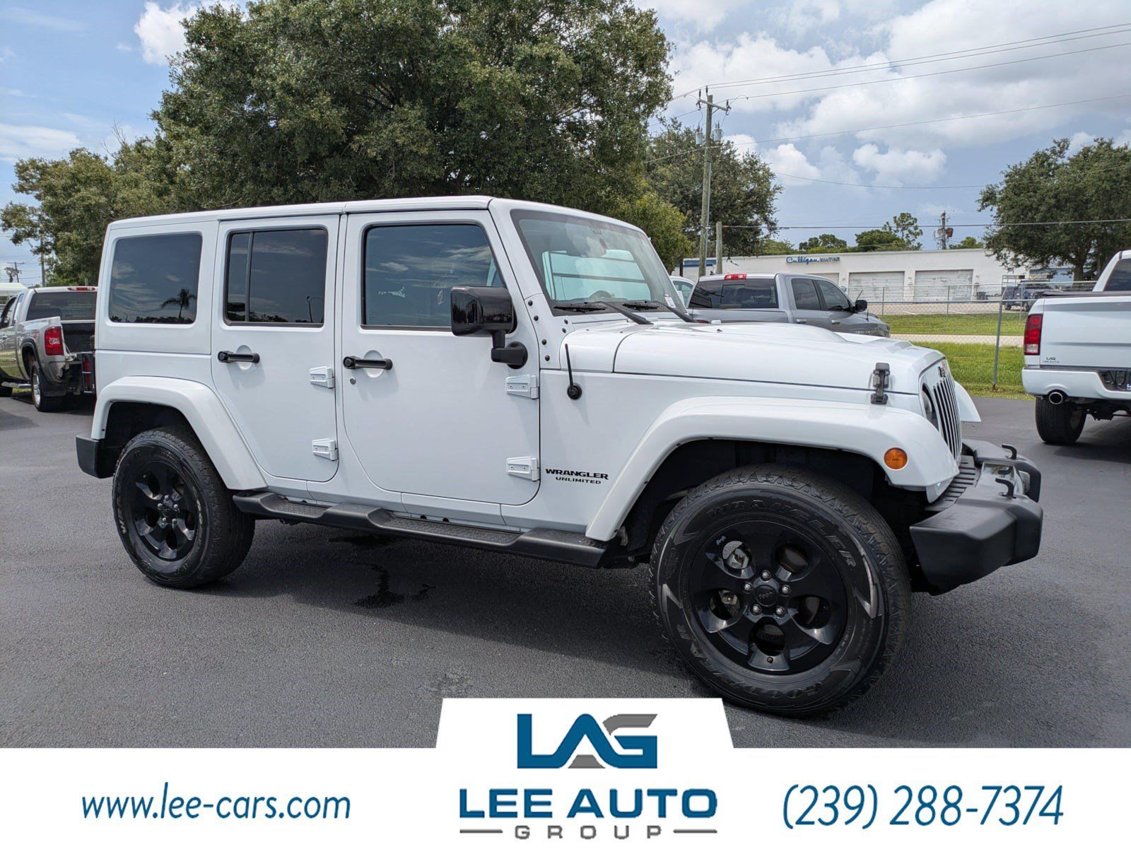 Used 2015 Jeep Wrangler Unlimited Sahara AWD/4WD image 1