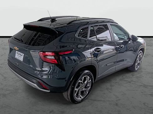 New 2026 Chevrolet Trax LT w/ Driver Confidence Package image 14