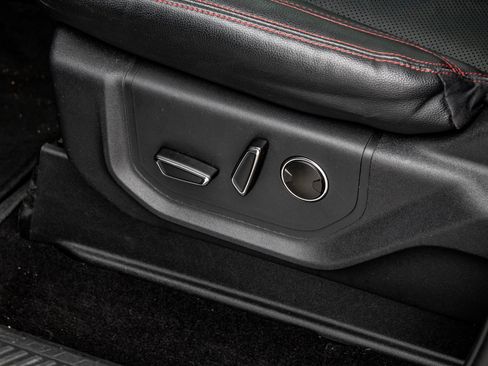 Used 2022 Ford Expedition Max Limited image 23