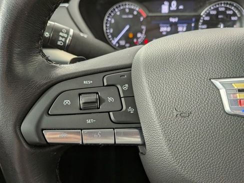 Certified 2022 Cadillac XT4 Premium Luxury w/ Enhanced Visibility Package image 9