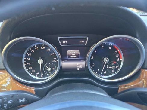 Used 2015 Mercedes-Benz ML 400 ML 400 AWD 4MATIC 4dr SUV image 17