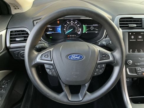 Used 2019 Ford Fusion S image 5