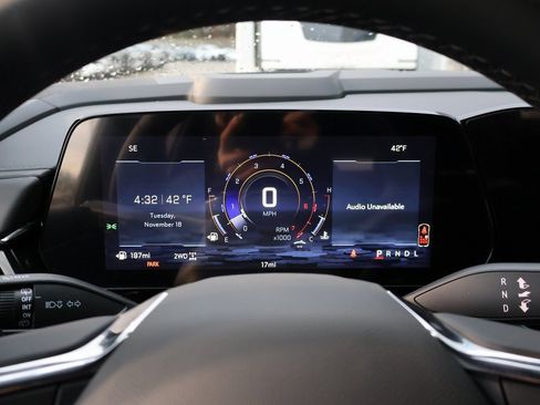 New 2026 Chevrolet Suburban LS image 21