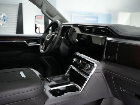 New 2026 GMC Sierra 2500 Denali w/ Denali Reserve Package image 22