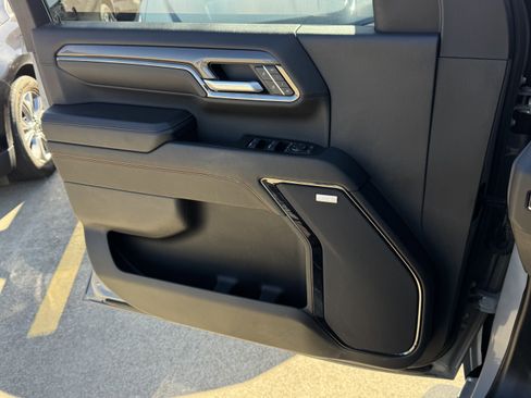 Used 2024 GMC Sierra 2500 AT4 w/ AT4 Preferred Package image 24