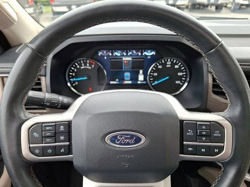 Certified 2024 Ford Expedition Limited image 19