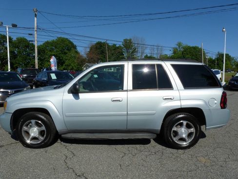 Used 2008 Chevrolet TrailBlazer LT w/ Sun And Sound Package AWD/4WD image 12