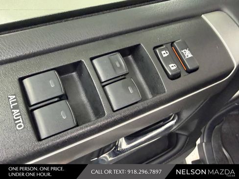 Used 2021 Toyota 4Runner SR5 Premium w/ Moonroof Package AWD/4WD image 19