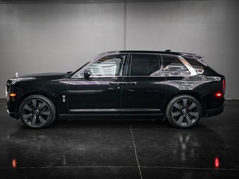 Used 2020 Rolls-Royce Cullinan AWD/4WD image 2