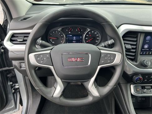 Certified 2023 GMC Acadia SLE w/ Driver Convenience Package image 11