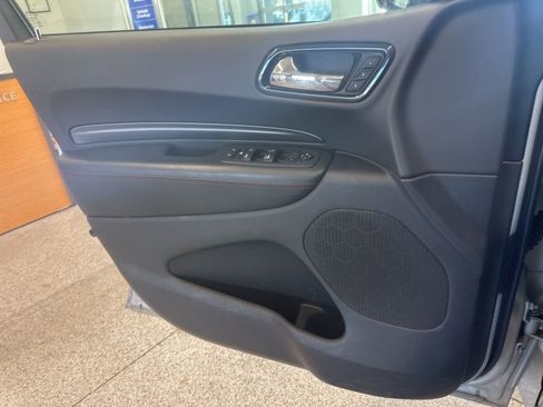 Used 2024 Dodge Durango GT image 9