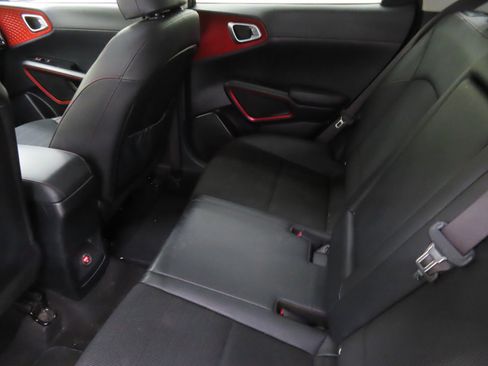 Used 2021 Kia Soul Turbo image 23