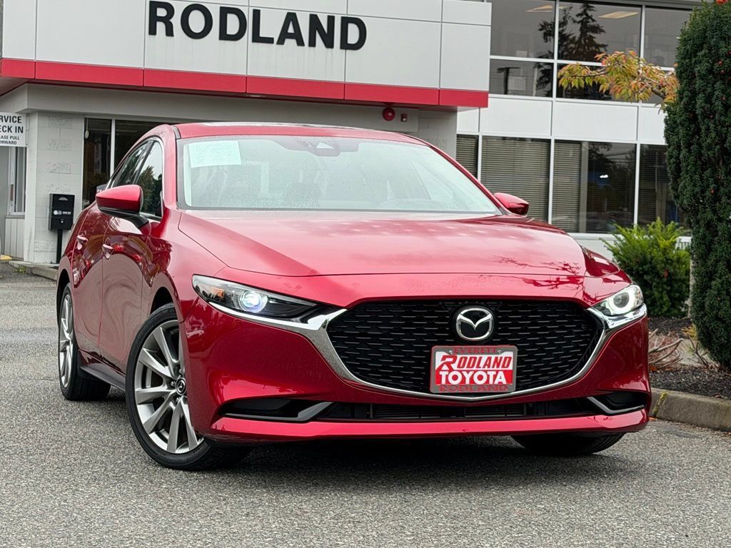 Used 2021 MAZDA MAZDA3 s FWD image 1