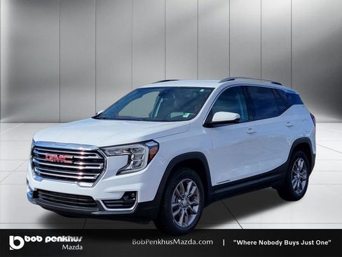 Used 2024 GMC Terrain SLT AWD/4WD image 23