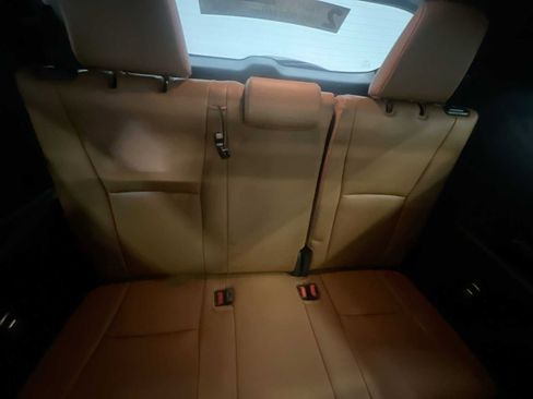 Used 2023 Toyota Highlander Platinum image 41