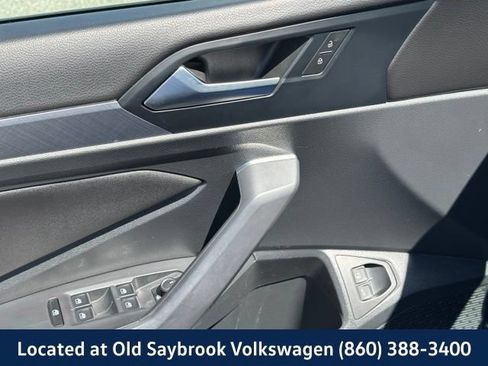Certified 2024 Volkswagen Jetta SE FWD image 33