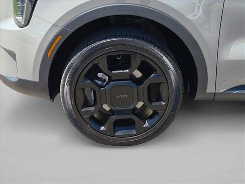 Used 2025 Kia Sorento X-Line EX AWD/4WD image 9