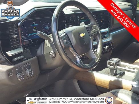 Certified 2024 Chevrolet Silverado 1500 High Country w/ Technology Package AWD/4WD image 12