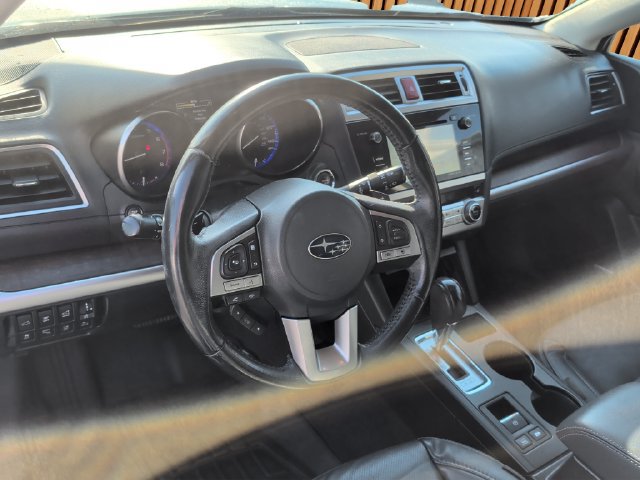 Used 2017 Subaru Outback 2.5i Limited AWD/4WD image 9