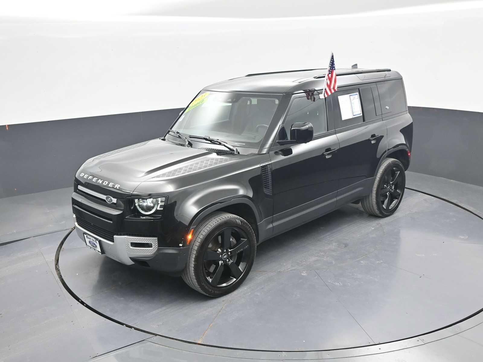 Used 2023 Land Rover Defender 110 SE AWD/4WD image 29