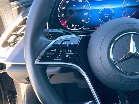 Used 2024 Mercedes-Benz E 350 4MATIC Sedan image 20