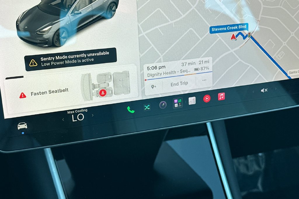 Used 2018 Tesla Model 3 Long Range AWD/4WD image 19