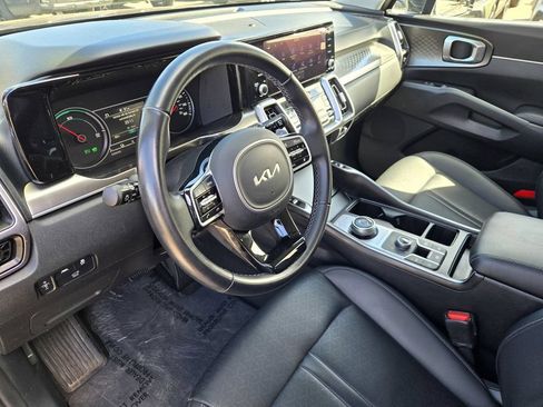 Used 2023 Kia Sorento EX AWD/4WD image 10